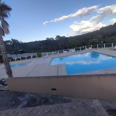 T3 Grande Terrasse, Plancha, Vue Piscine, Soleil * Roquebrune-sur-Argens